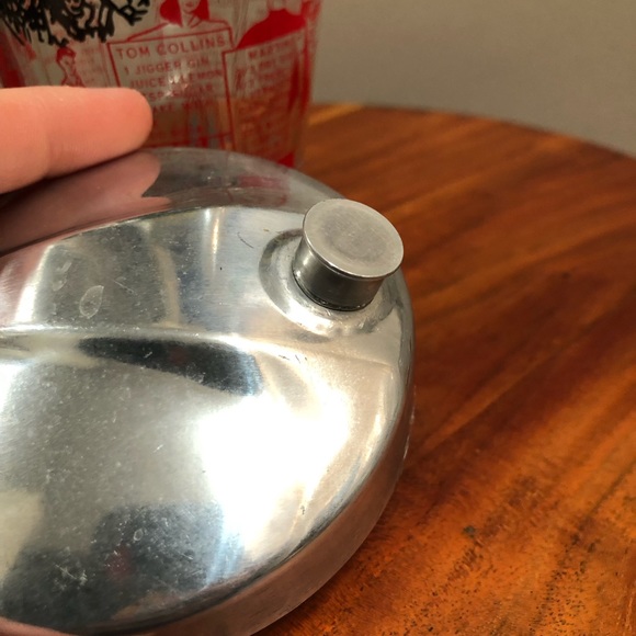 Vintage Cocktail Shaker with Drink Recipes - Picture 8 of 10